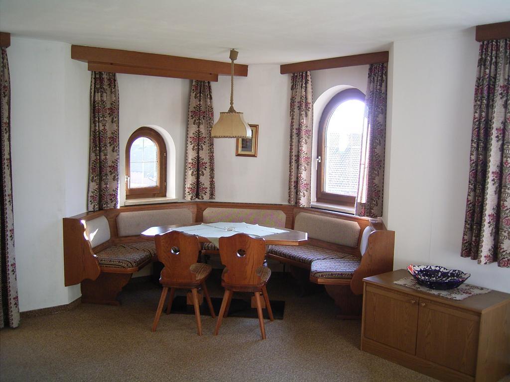 Haus Panorama Apartamento Lermoos Quarto foto